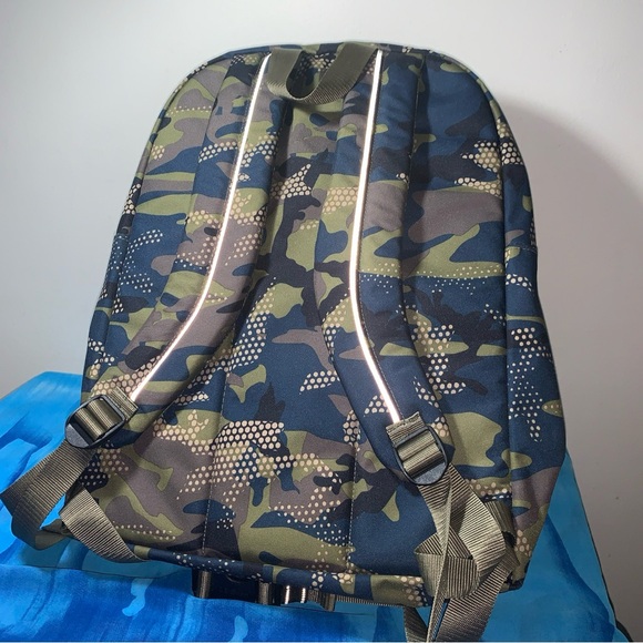 LL Bean Backpack Green Camo 4 Sections Waist Buckle Good Condition - Picture 5 of 10